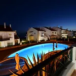 Apartmán Paddle - Sea View With 3 Pools, Tennis & Squash Court *
