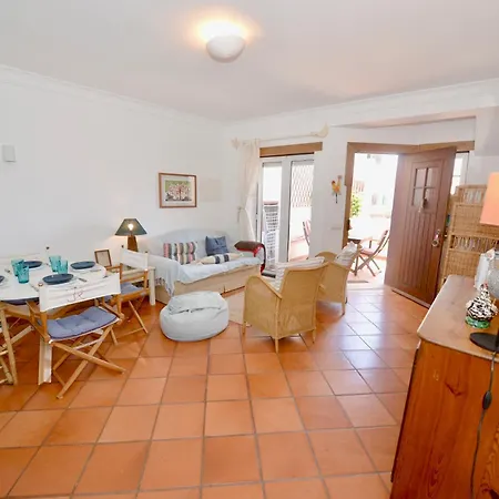 Paddle - Sea View With 3 Pools, Tennis & Squash Court Apartmán *