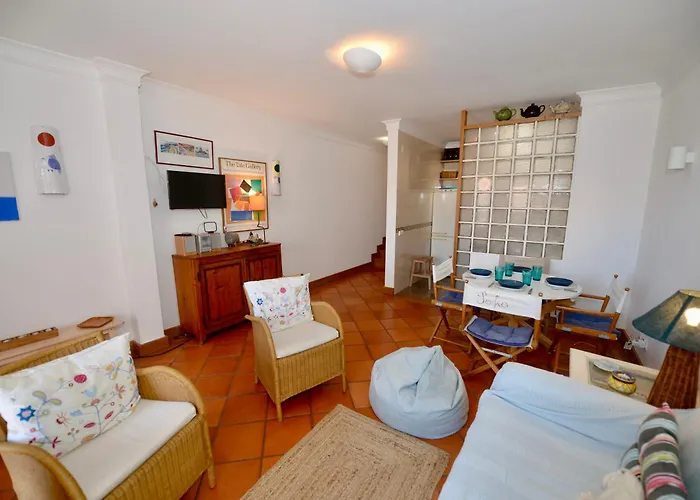 アパート Paddle - Sea View With 3 Pools, Tennis & Squash Court