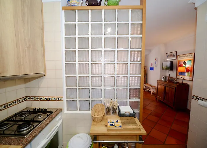 アパート Paddle - Sea View With 3 Pools, Tennis & Squash Court